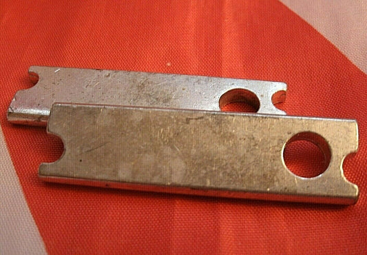ROVER P6 New Car Set 4 Stainless Steel Rear Brake Caliper Retaining Plates