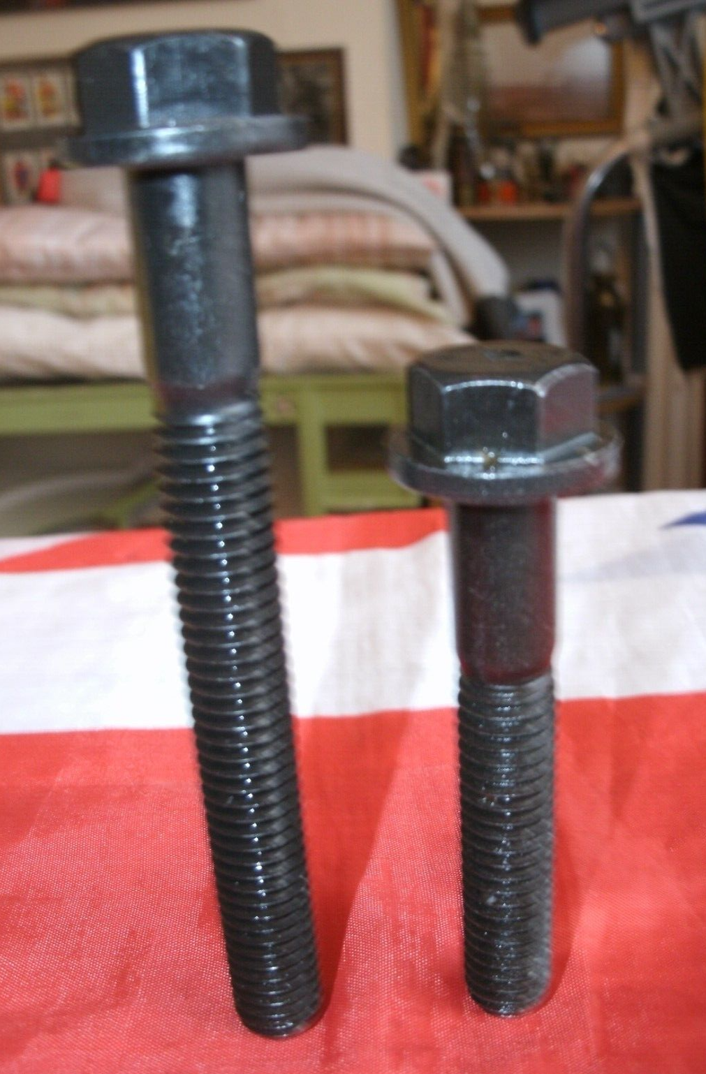 Range Rover V8 One Set 20 Cylinder Head Bolts Centre Two Rows Later Engine's