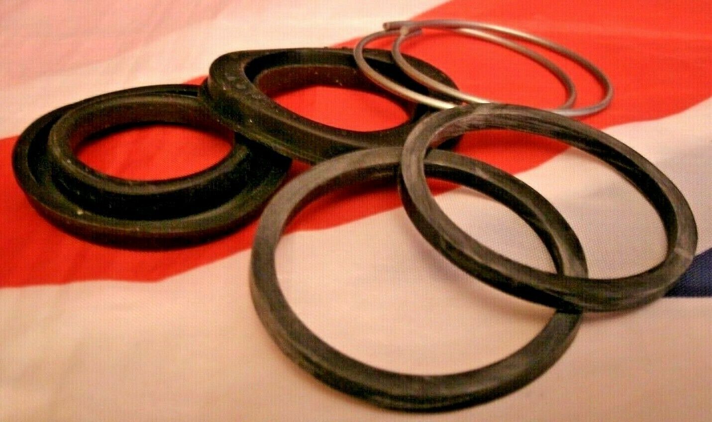 Mercedes rear brake caliper SEAL KIT 1970-1986 SL,SLC Coupe Saloon Estate Diesel