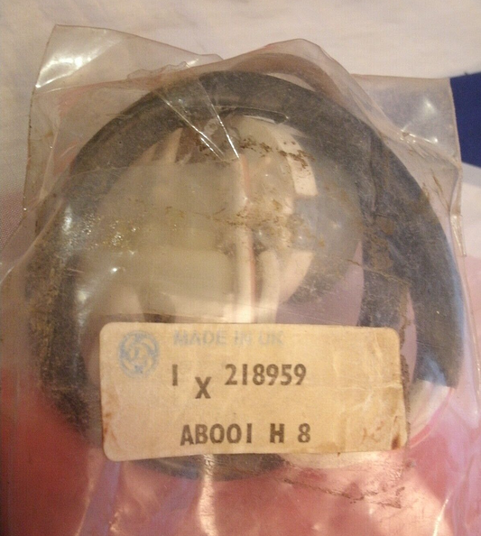 1 NEW OLD STOCK ORIGINAL LEYLAND TRIUMPH V8 STAG IGNITION SWITCH & LOOM 218959