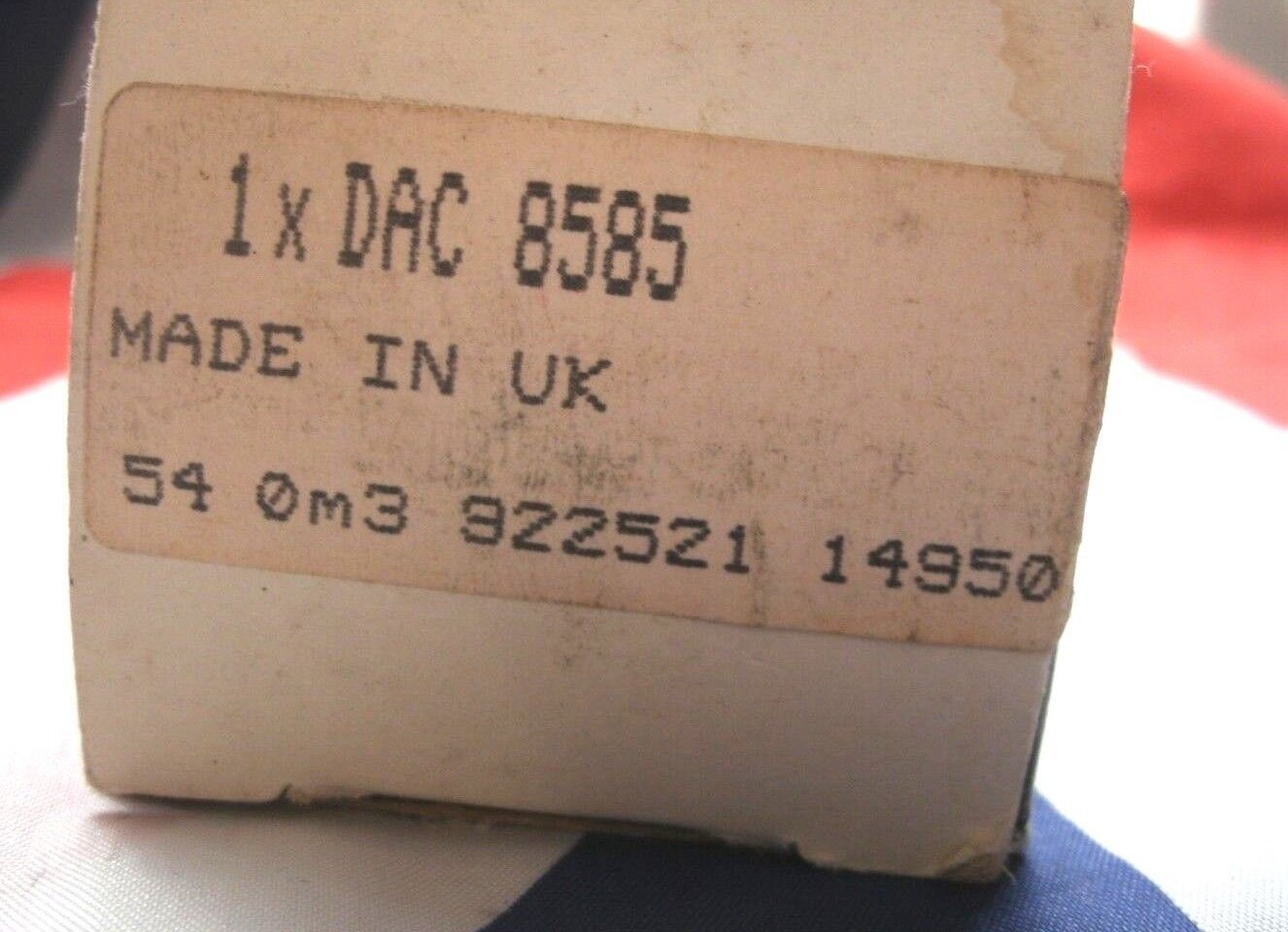 New Boxed Jaguar Under Bonnet/Boot Type Lamp Assemble DAC 8585