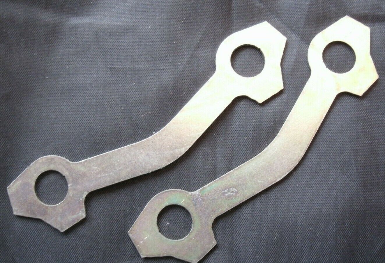 New Ford Escort MK1,2 Capri MK 1,2,3 Cortina MK2 Set Of 4 Engine Mount Lock Tabs