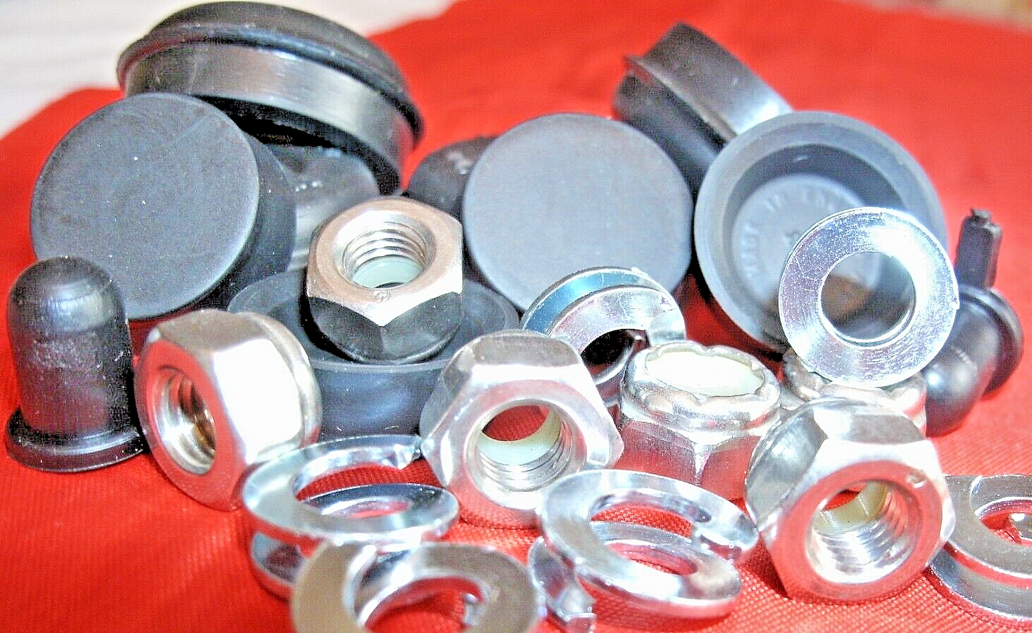 1 Rover P4 Rear Brake Cylinders Car set Rubber Seals & Lock nuts Special Washers
