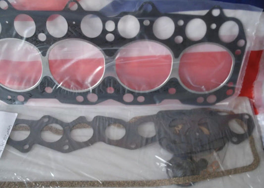 ROVER P4 80 2,1/4  2.25 4 CYL PETROL OHV COMPOSITE HEAD SET  1959 to 1963