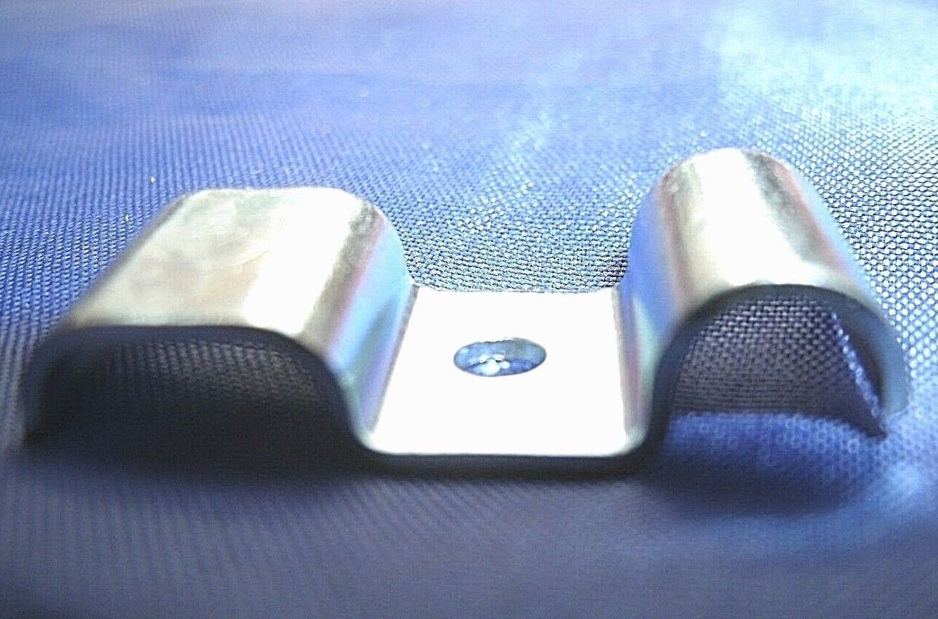 NEW Triumph TR6 5 4 3 2 Bulkhead & Chassis Brake Clutch Pipe Clip Clamp & Fixing