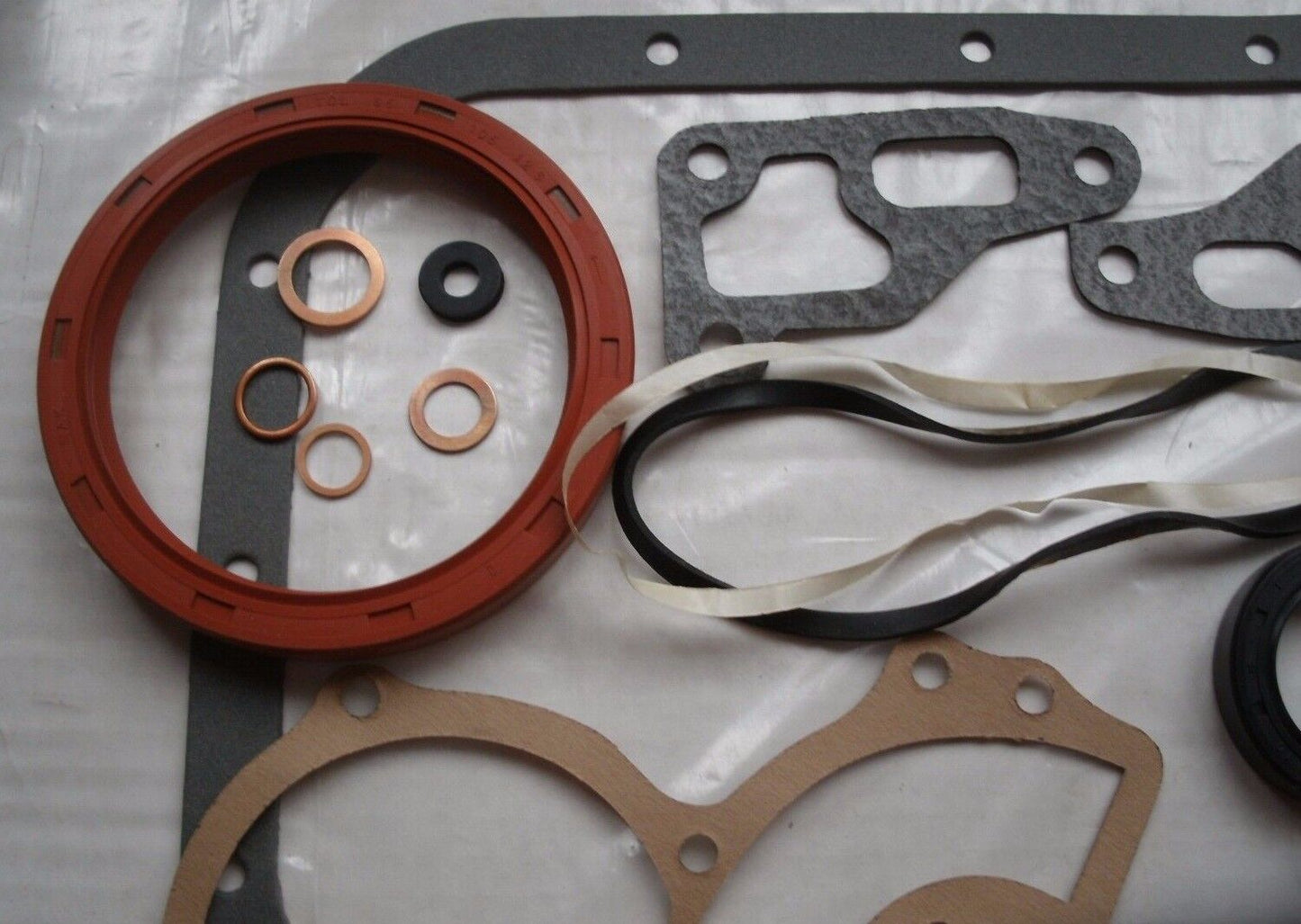 NOS AUDI COUPE 80 * 100  BOTTOM END CONVERSATION GASKET SET