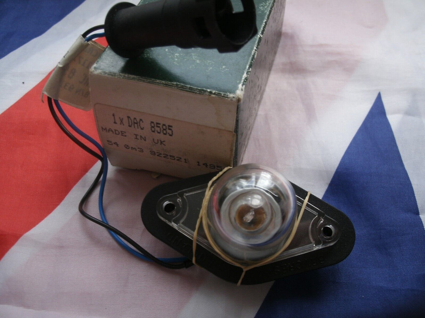 New Boxed Jaguar Under Bonnet/Boot Type Lamp Assemble DAC 8585