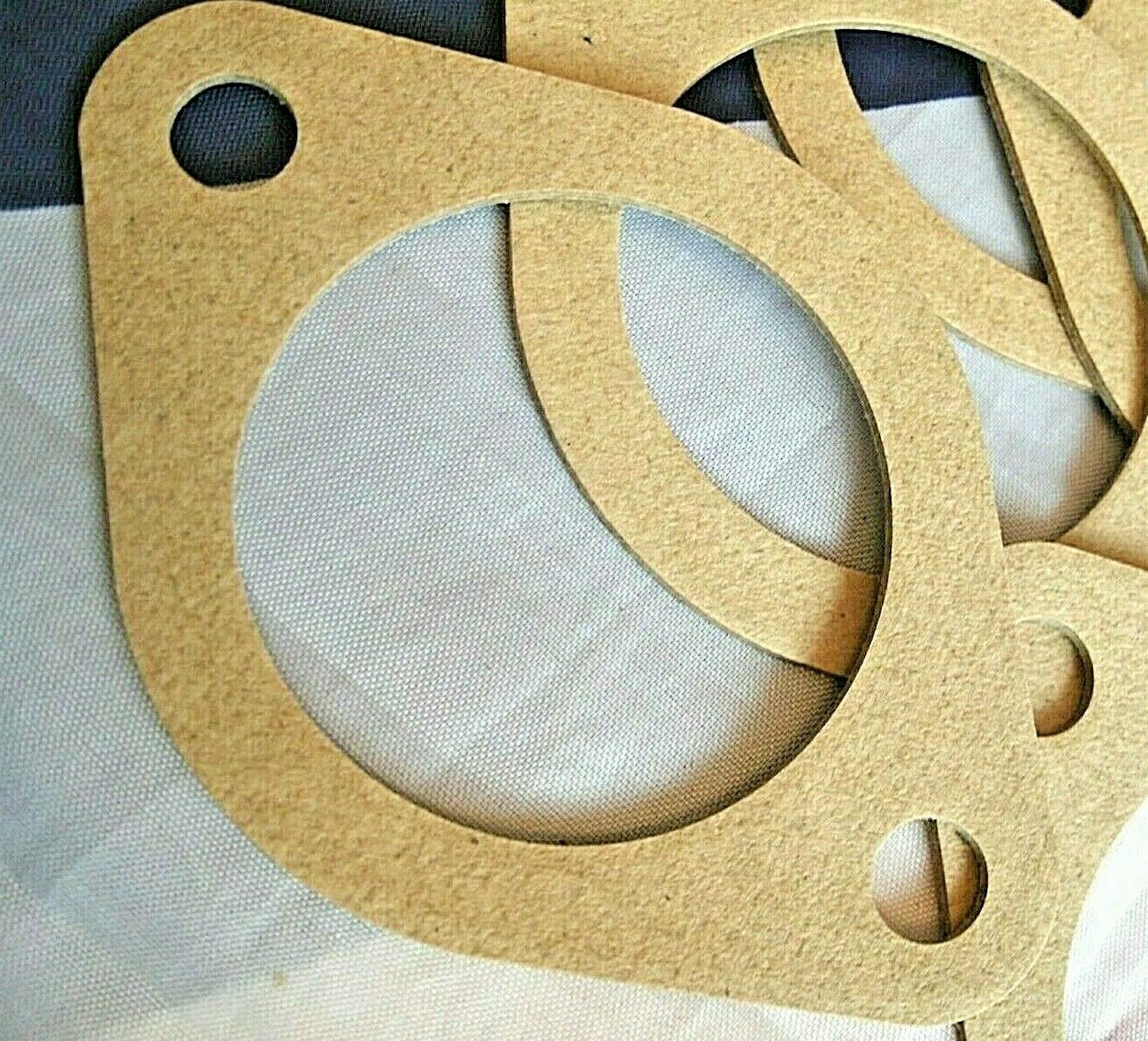 1 New Aston Martin V8 Improved Thermostat Gasket now 1.5m thick S/T 080 003 0110