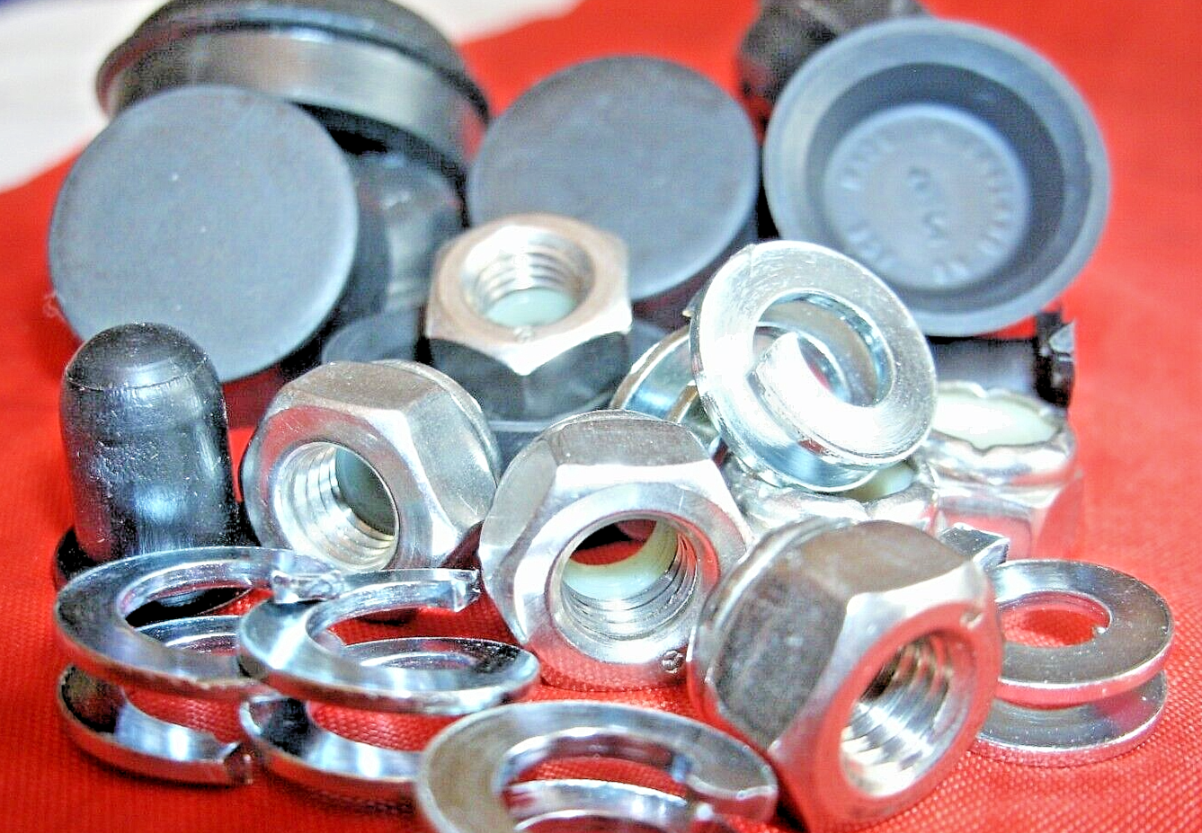 1 Rover P4 Rear Brake Cylinders Car set Rubber Seals & Lock nuts Special Washers