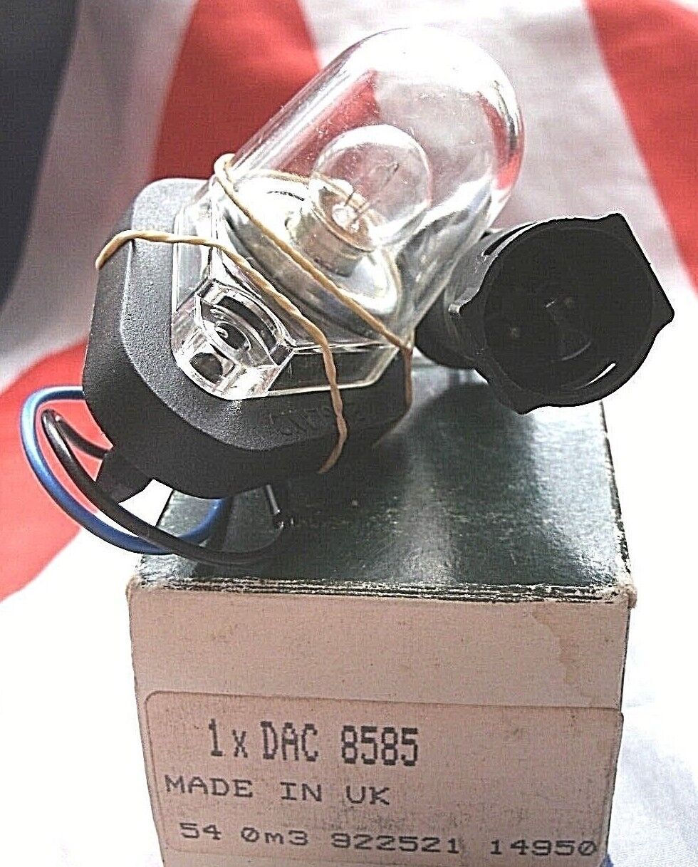 New Boxed Jaguar Under Bonnet/Boot Type Lamp Assemble DAC 8585