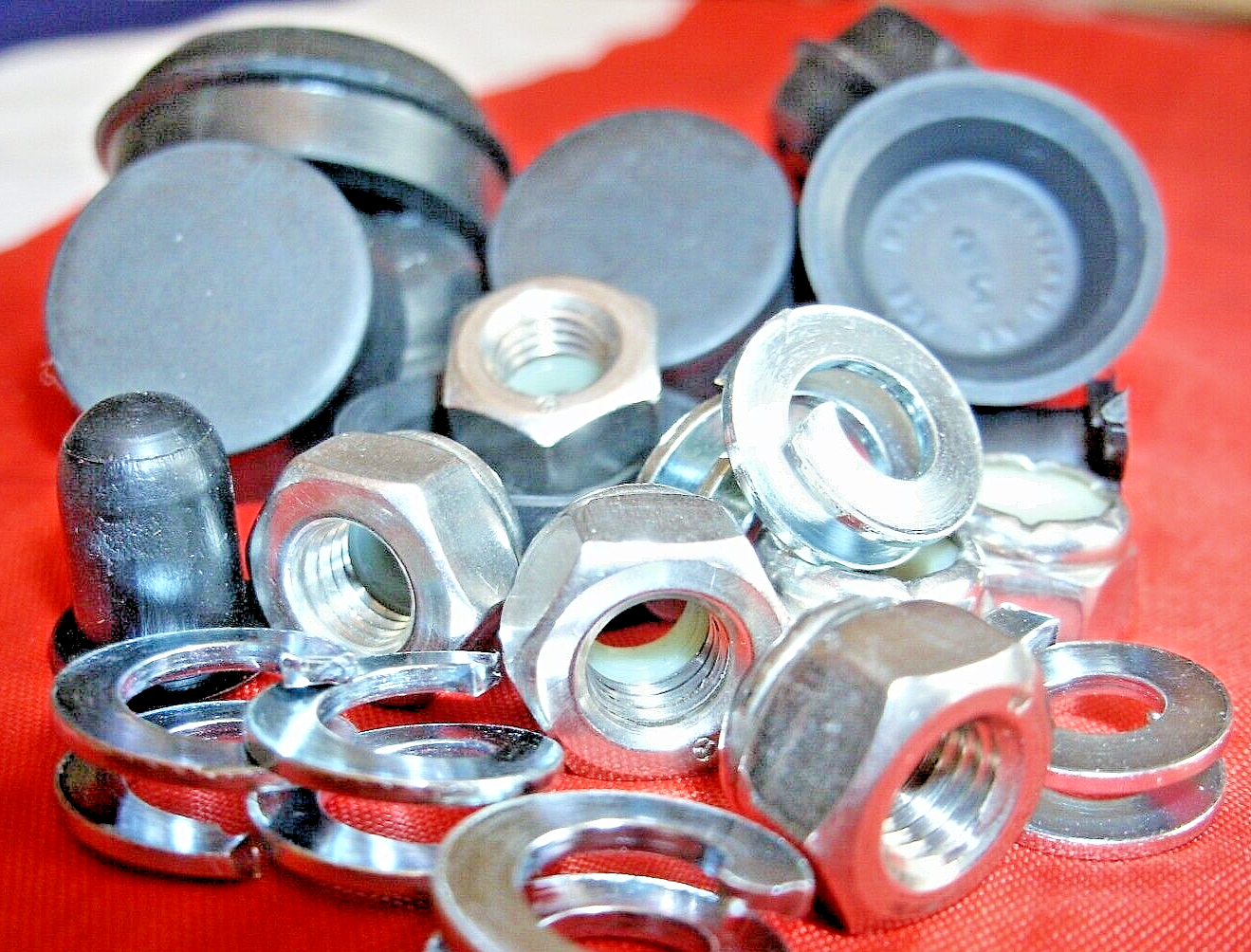 1 Rover P4 Rear Brake Cylinders Car set Rubber Seals & Lock nuts Special Washers