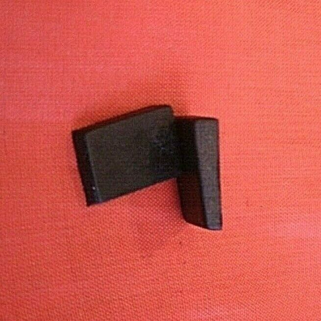 NEW Escort Cortina Capri Ford Pinto 1.6 & 2.0 Rubber Bottom End Tapered Seals 2