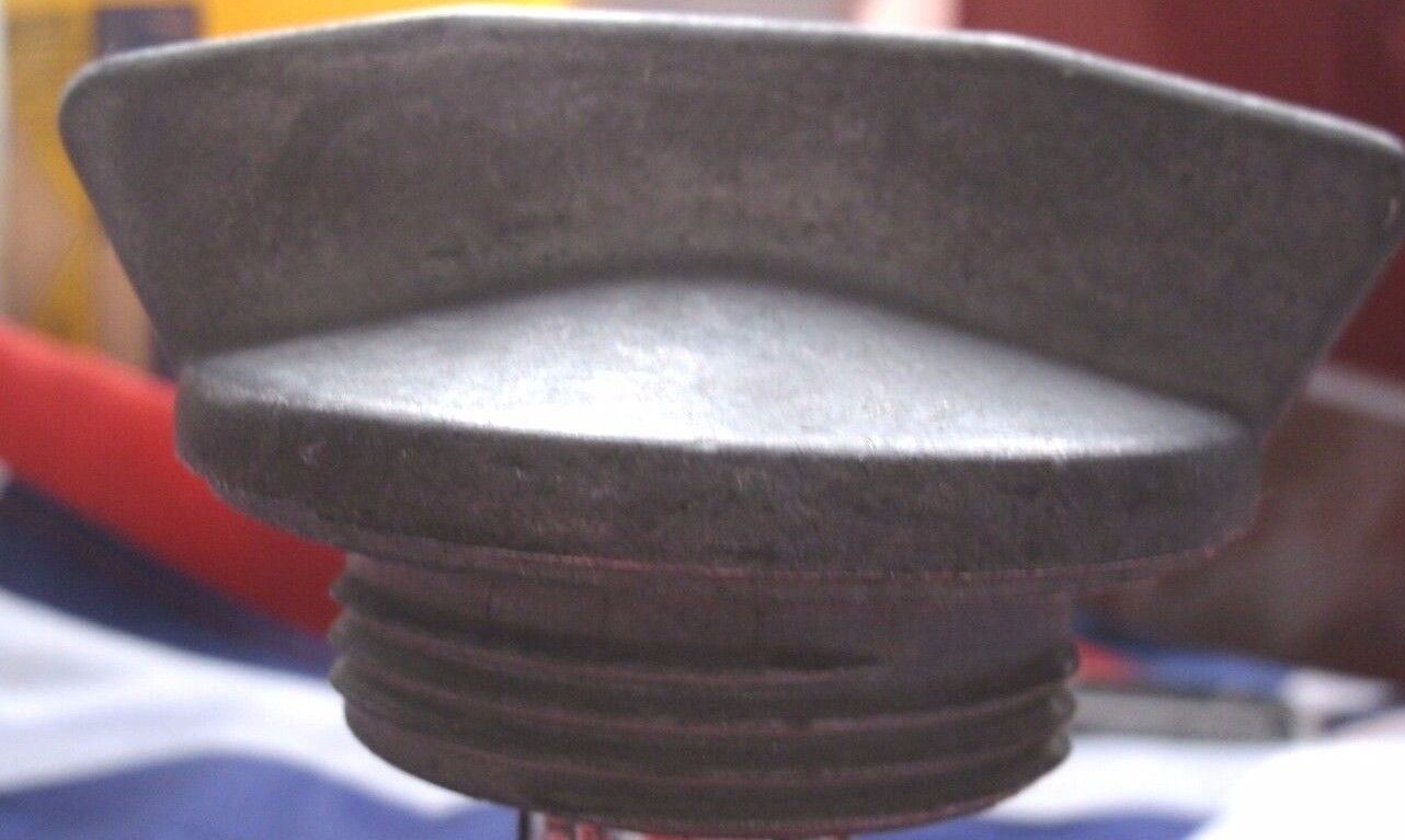 NOS ROVER EARLY OIL FILLER CAP FOR ROCKER COVER P5B P6B RANGE ROVER CLASSIC