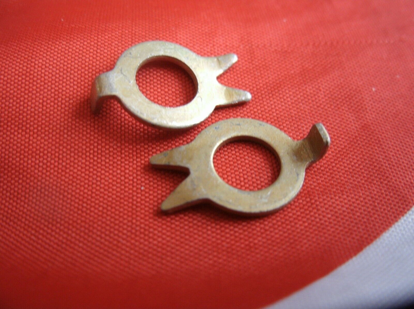 New Rover P4 Flywheel to Crankshaft Lock Tab Two Bolt One Only