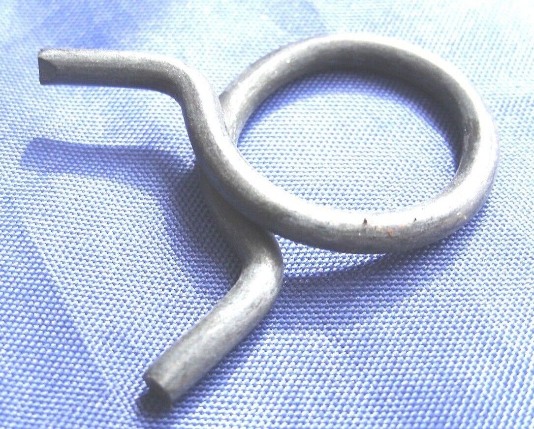 NOS Rover P5B Brake Hose Inlet Manifold Vacuum Retain Clip Non Return Valve.