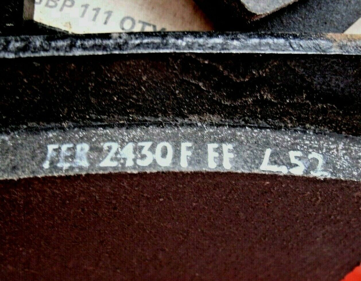 One NOS AUSTIN MORRIS WOLSELEY Genuine unipart early front Pads