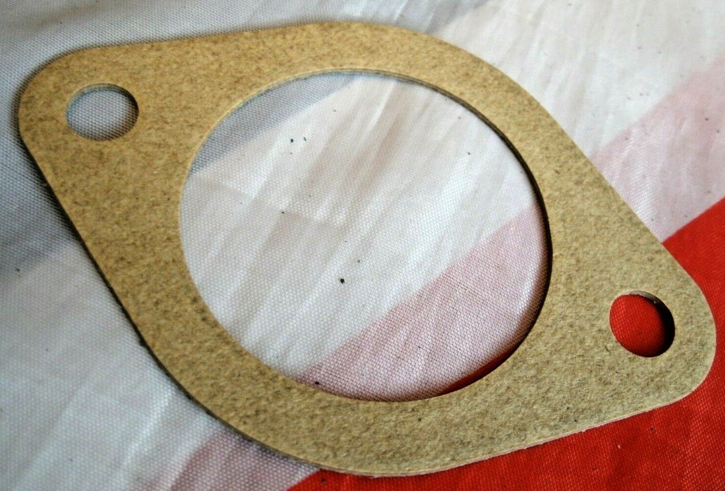 One AMV8 & EFI  Aston Martin Improved Header Tank Gasket to1989  080 003 0110