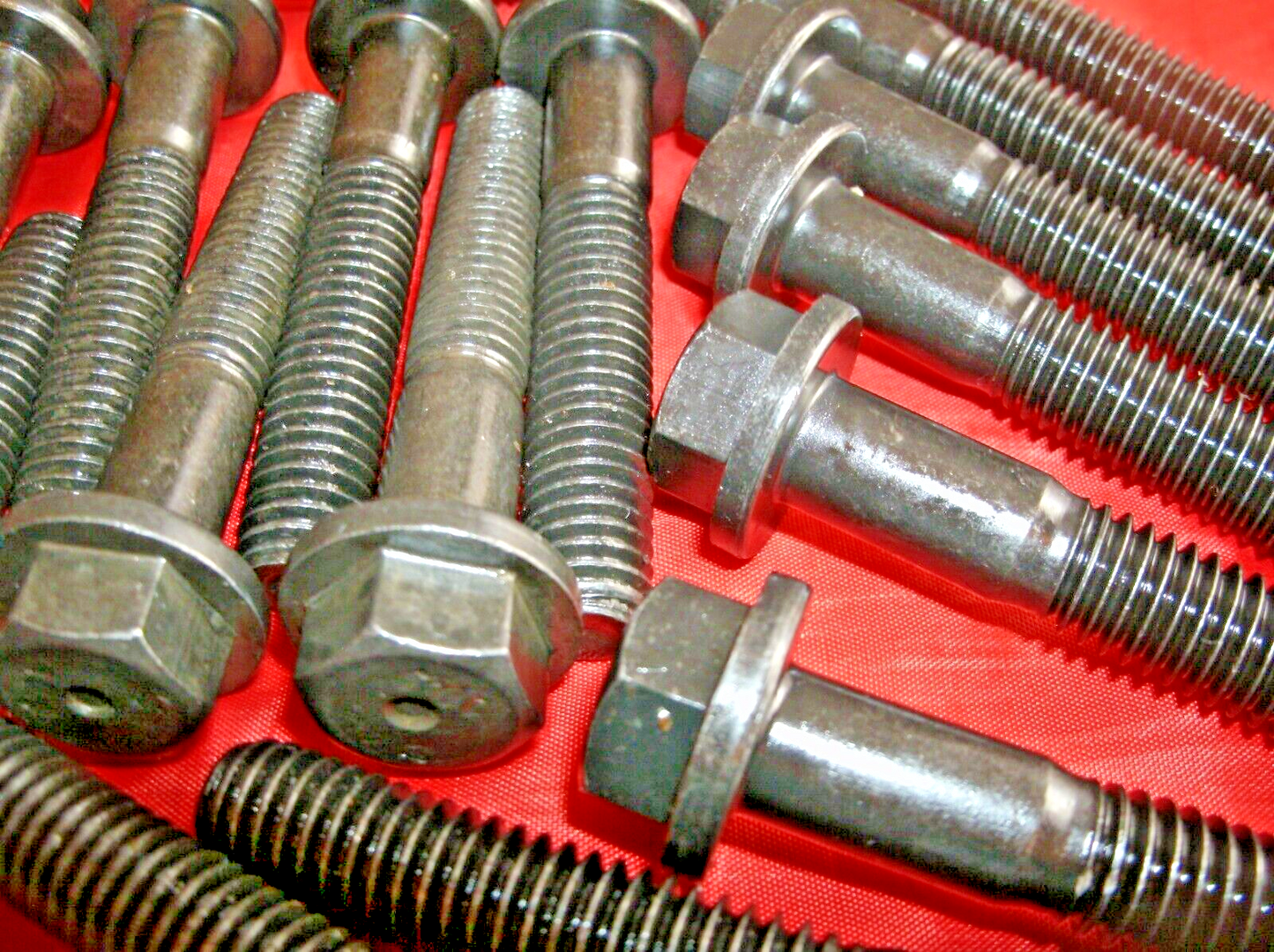 Range Rover V8 One Set 20 Cylinder Head Bolts Centre Two Rows Later Engine's