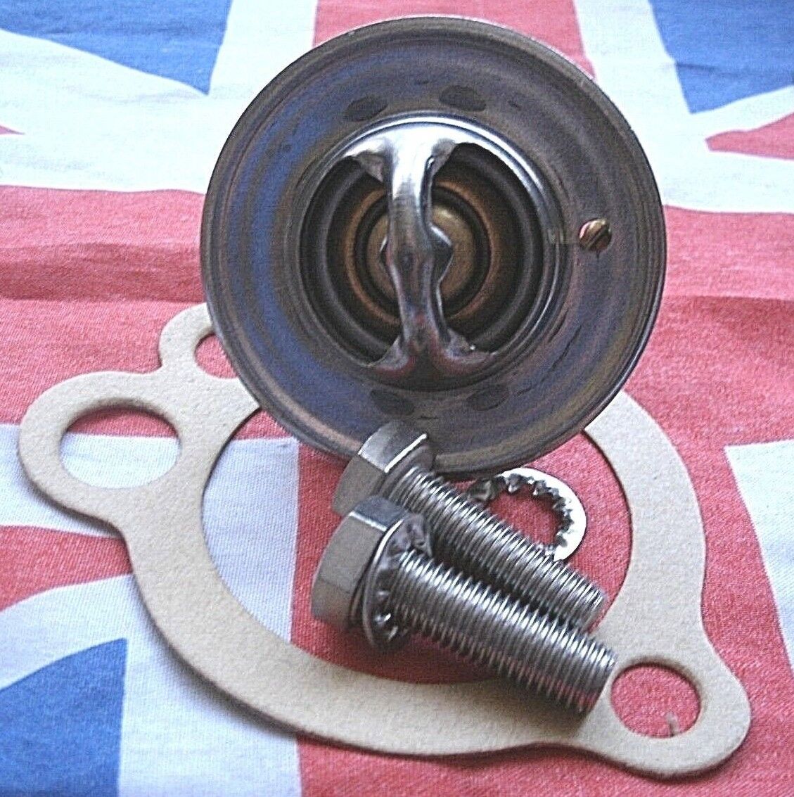 Rover V8 Thermostat & Improved 1/16" Gasket Kit All models & Years Carb & EFI