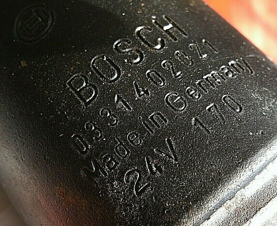 One Only Original BOSCH 0331402021 Solenoid Switch 24 V 170 New Old Stock + box.