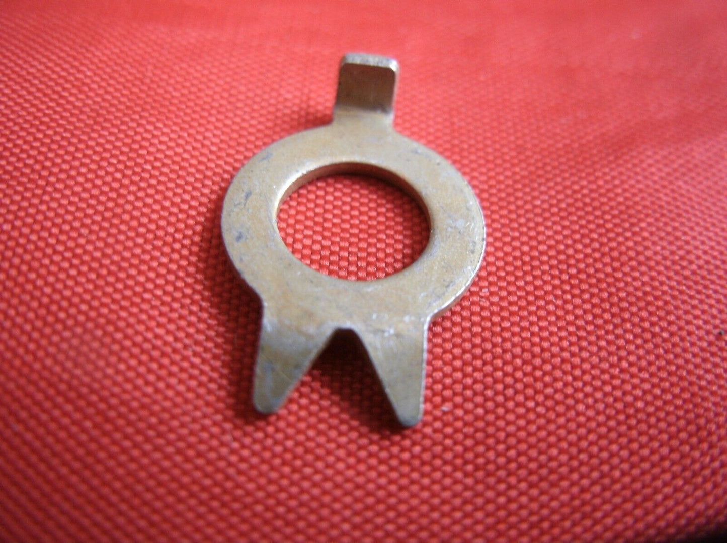 New Rover P4 Flywheel to Crankshaft Lock Tab Two Bolt One Only