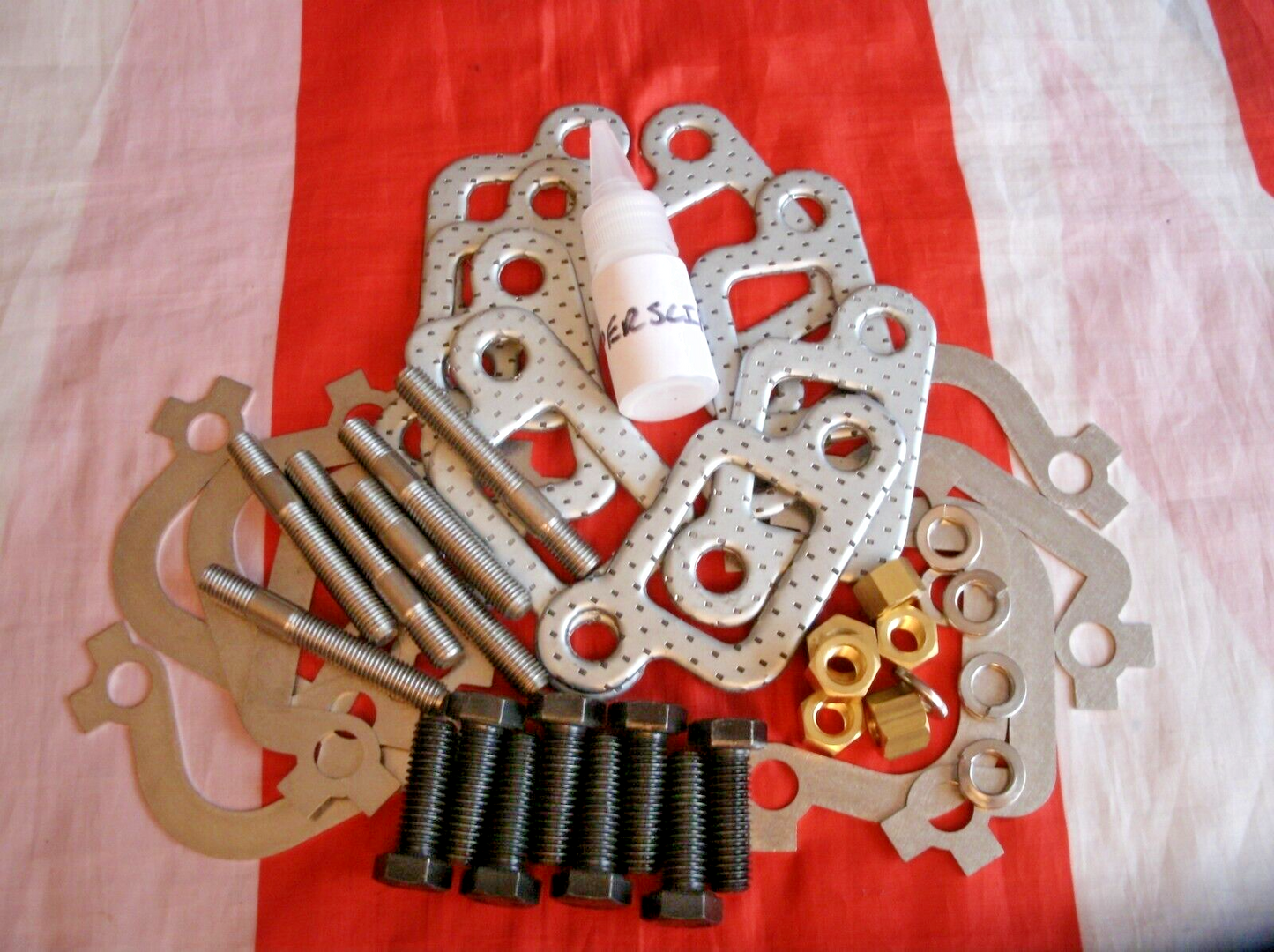 One NEW Classic Range Rover 3.5 Exhaust Manifold Fitting Kit. Mk110b.