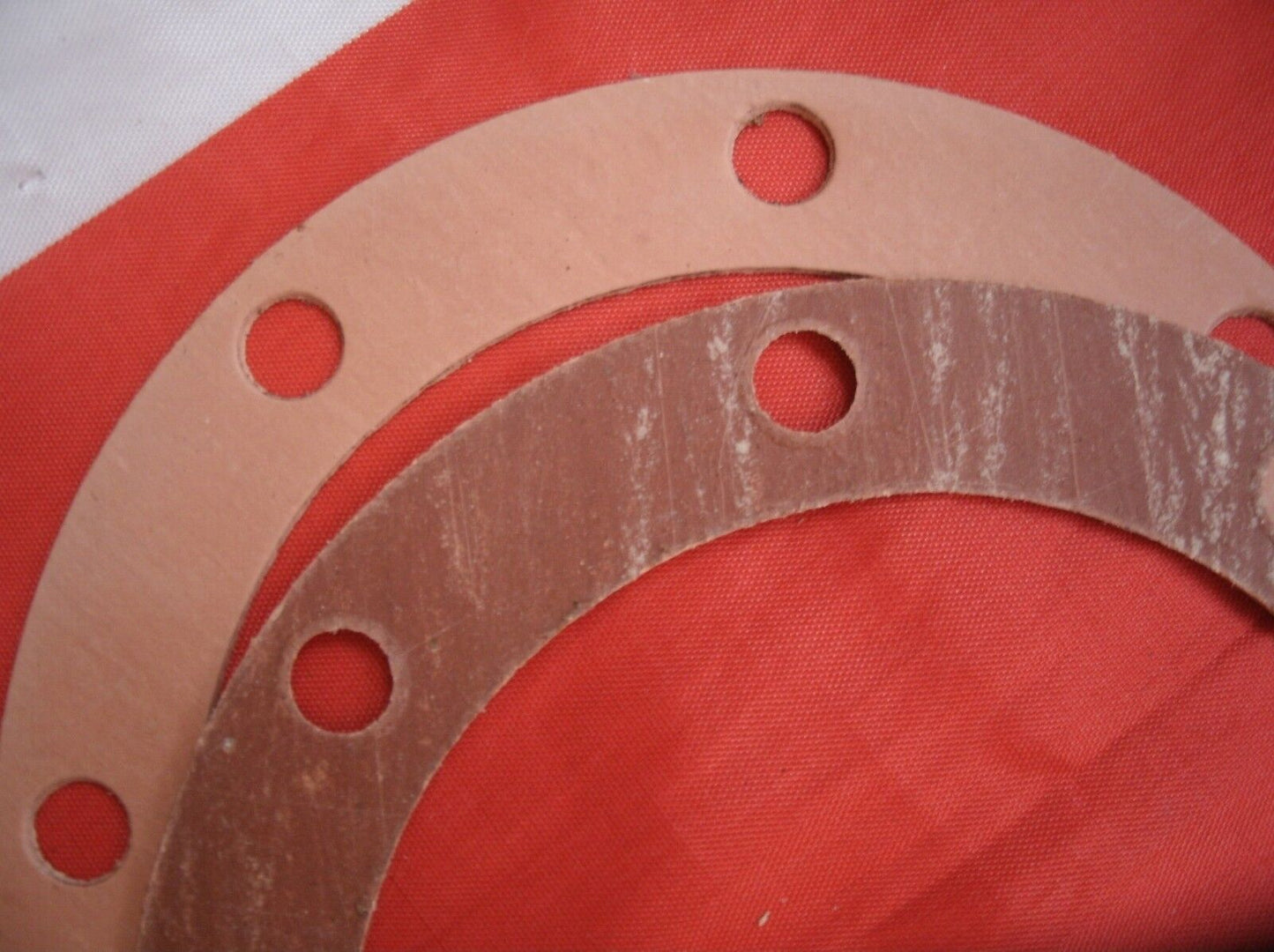 Rover P6 2000 2200 & 3500 Rear Suspension Pair Of De-Dion tube gaskets