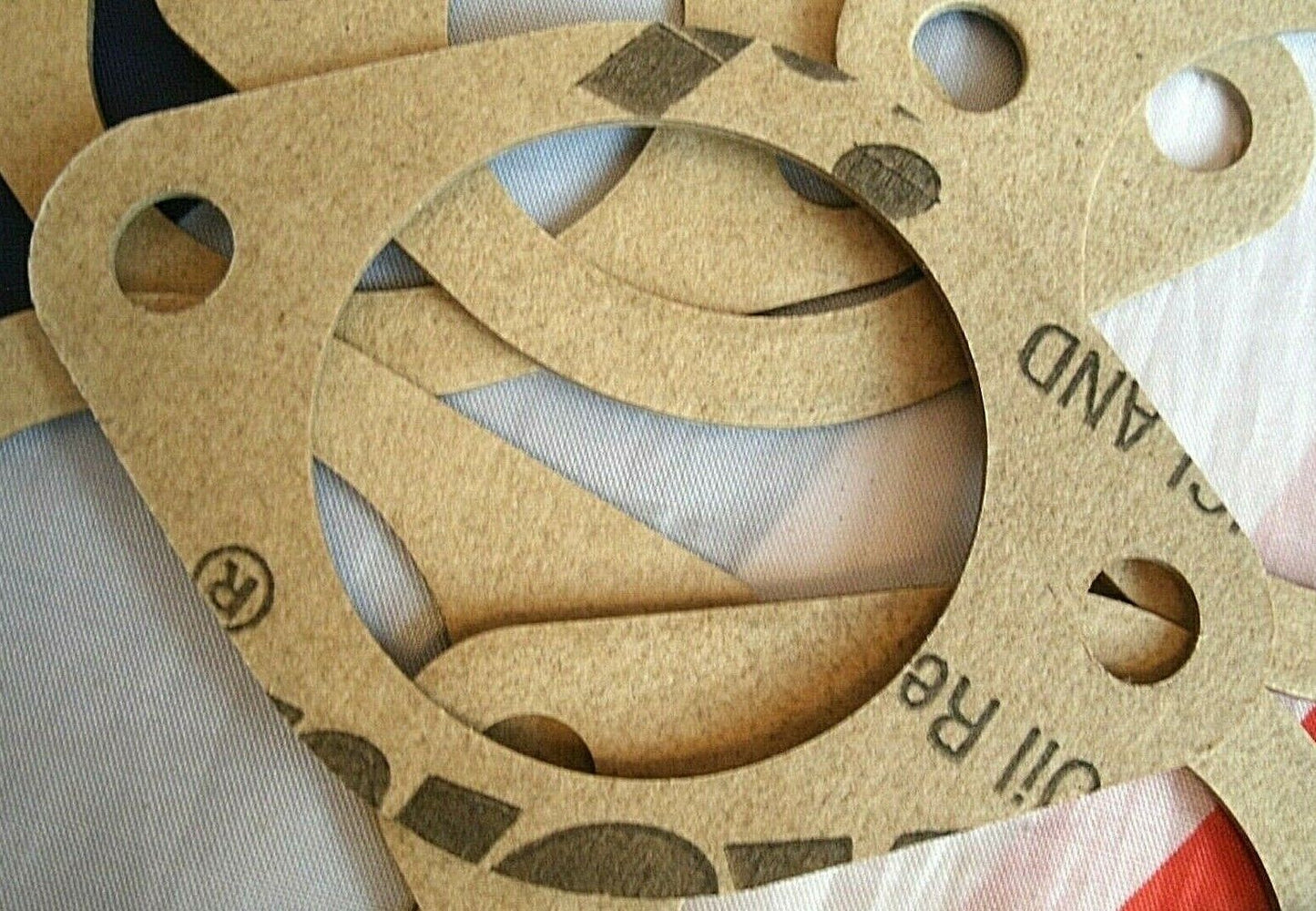 One AMV8 & EFI  Aston Martin Improved Header Tank Gasket to1989  080 003 0110