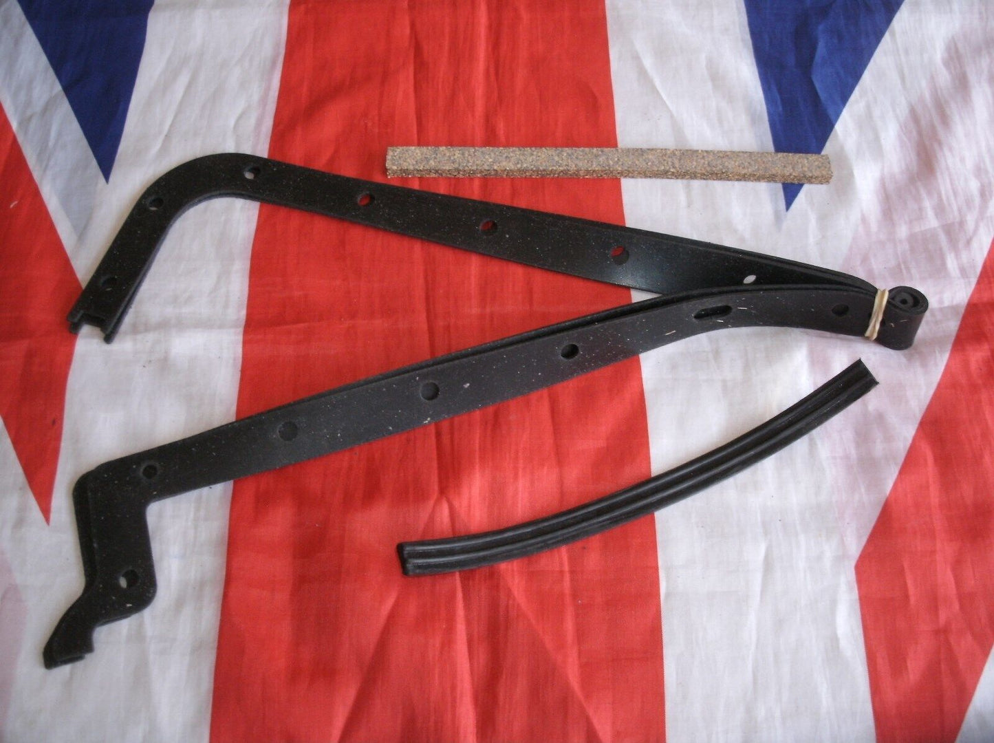 S TYPE JAGUAR With The 3.4 or 3.8 Engine A NEW Rubber Sump Gasket Set 425R