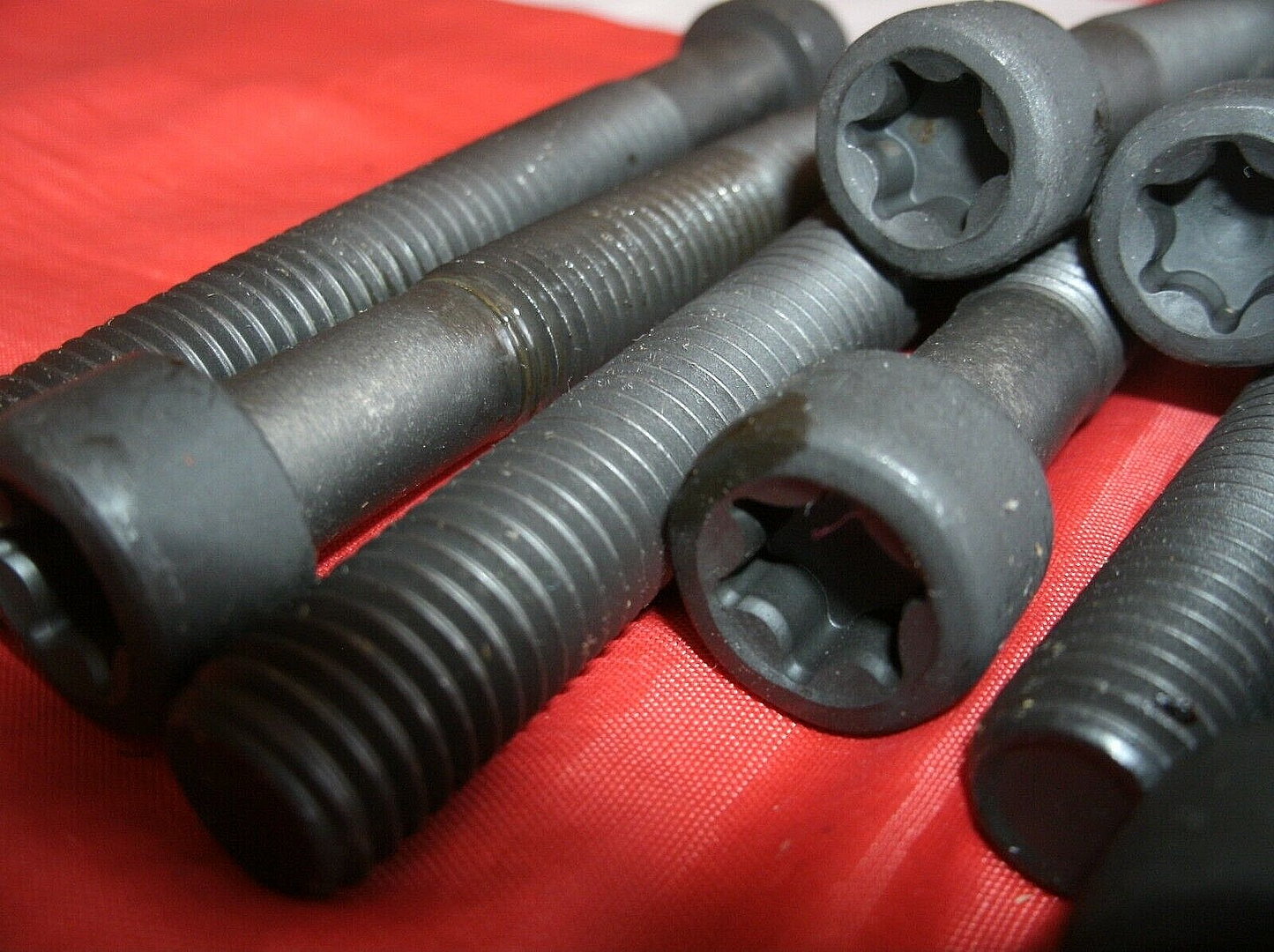 One New Set Of Ten Course FORD Pinto Cylinder Head Bolts 1.6 1.8 & 2.0 Models.
