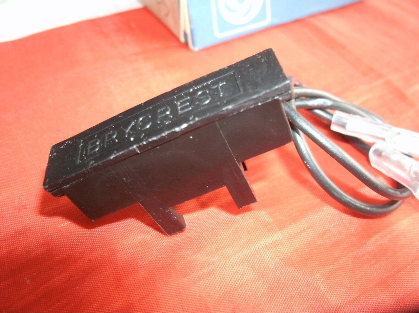 One NOS Land Rover Cold Start Chock Cable Warning Light Switch