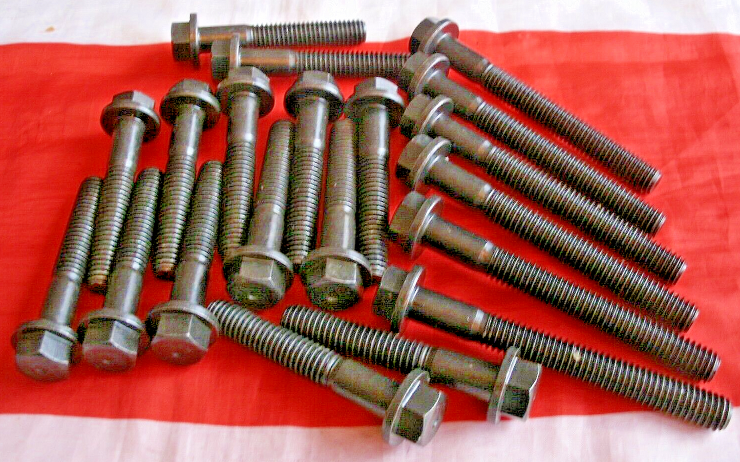 Range Rover V8 One Set 20 Cylinder Head Bolts Centre Two Rows Later Engine's