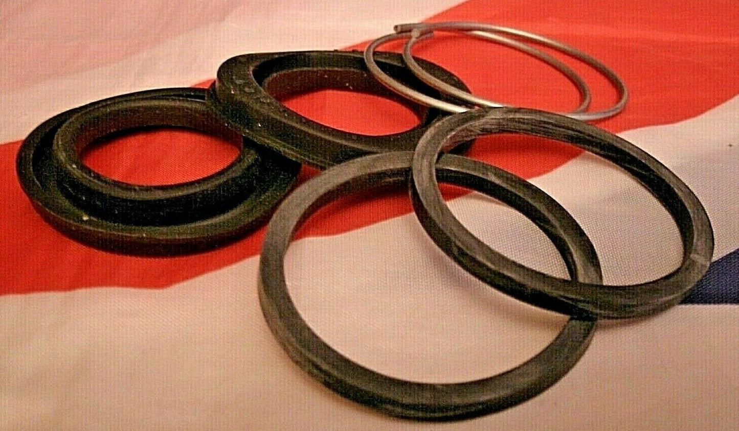 Mercedes rear brake caliper SEAL KIT 1970-1986 SL,SLC Coupe Saloon Estate Diesel