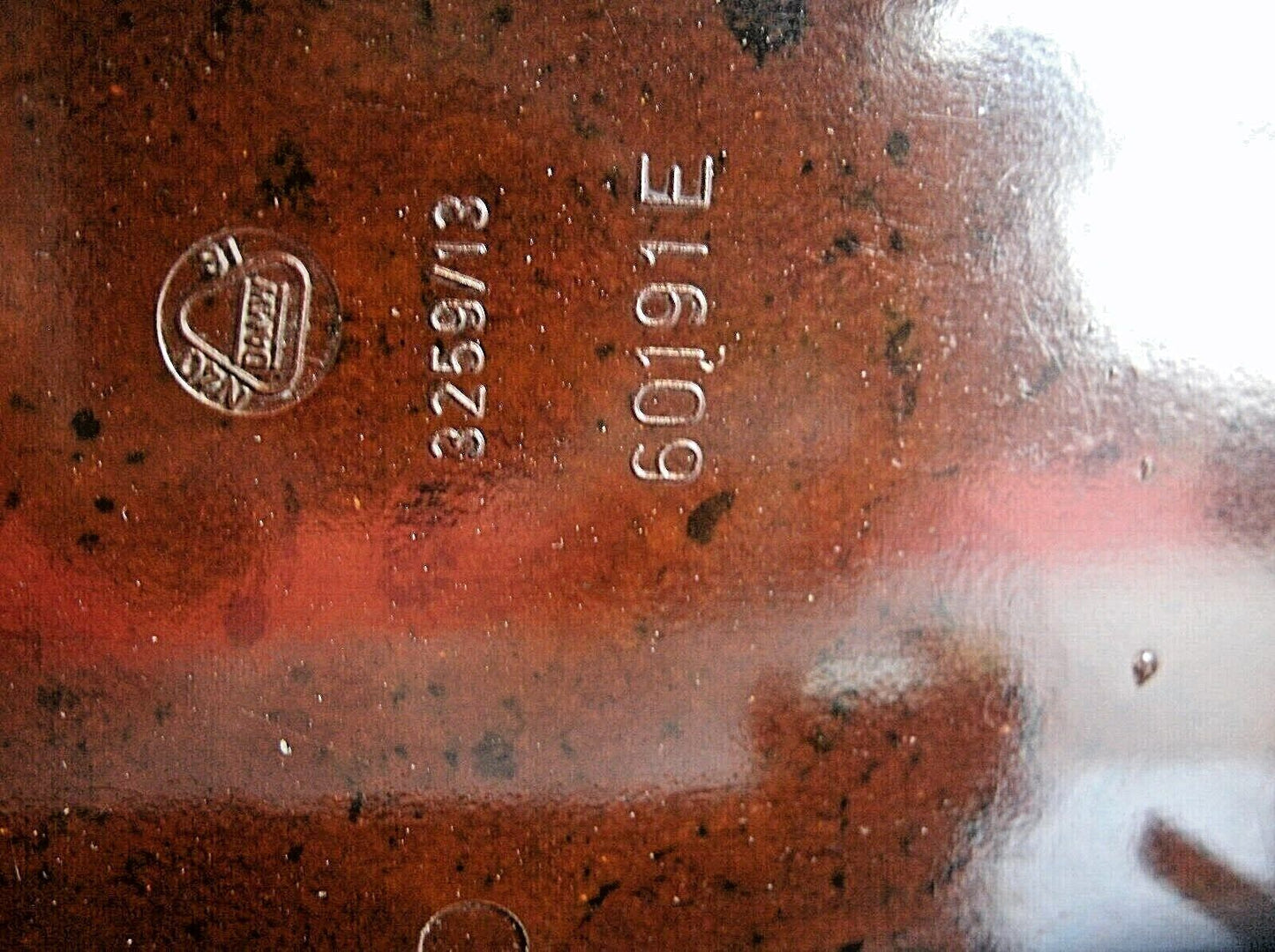 Stunning Brown Bakelite Little Singer Sewing Machine Box 11 s 1 L Conpartments.