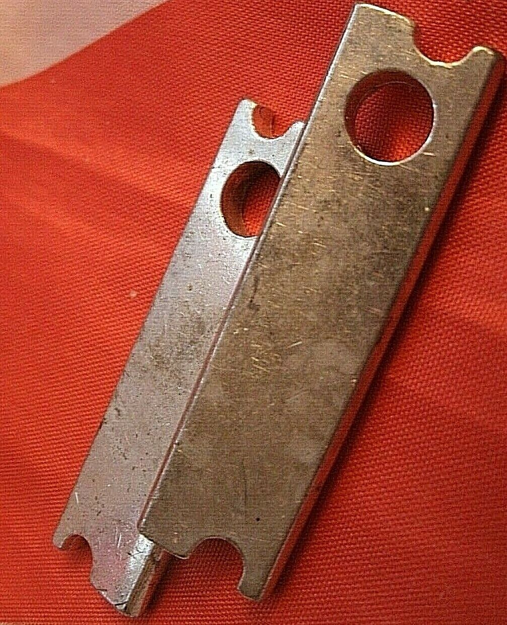 ROVER P6 2 2.2 3.5 ONE New Stainless Steel Rear Brake Caliper Retaining Plate