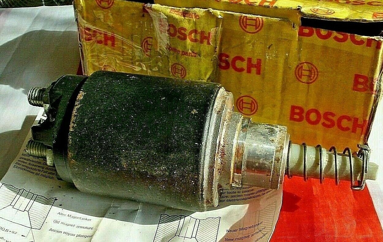 One Only Original BOSCH 0331402021 Solenoid Switch 24 V 170 New Old Stock + box.