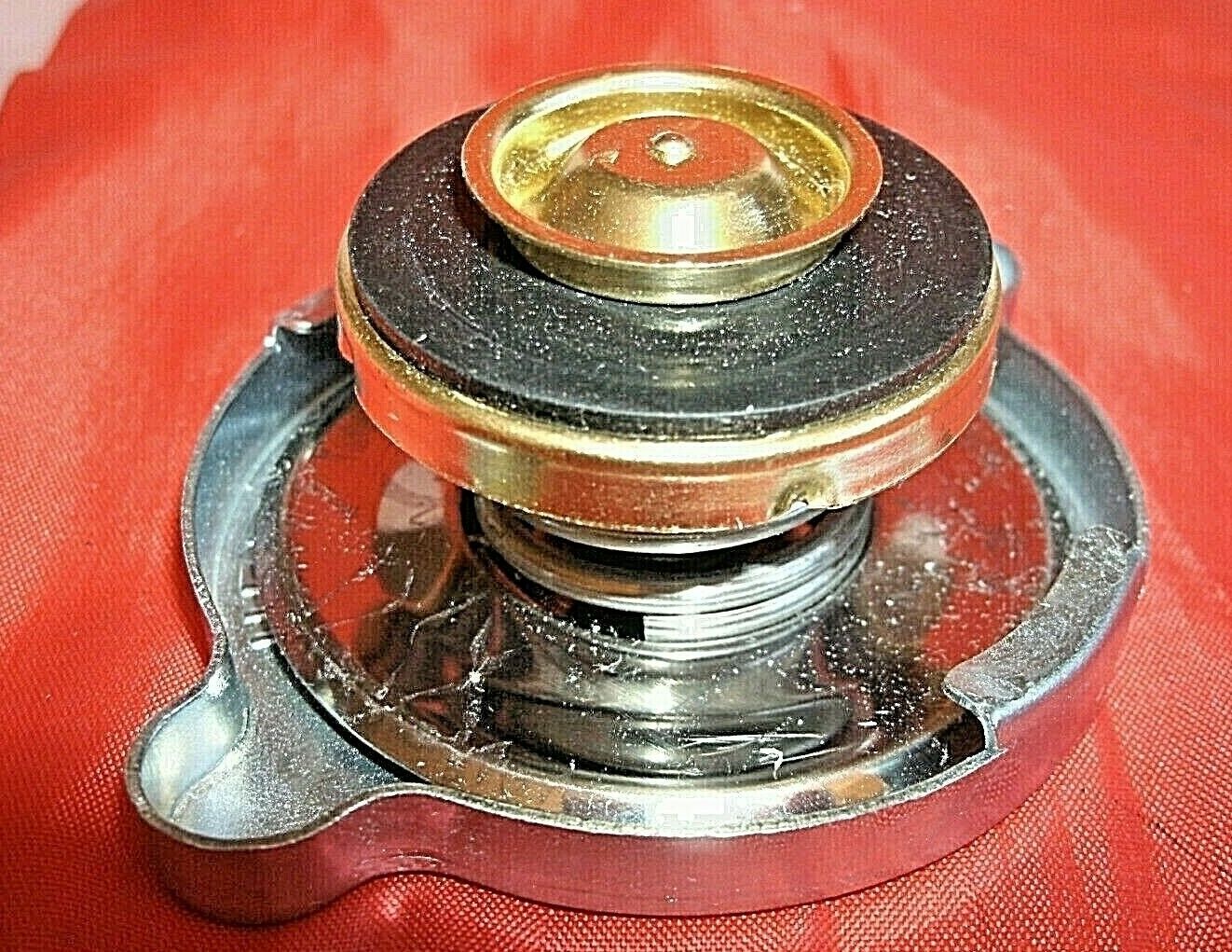 One New Morgan Plus Eight 15 LBS Short Neck Radiator Filler Cap from 1968 on