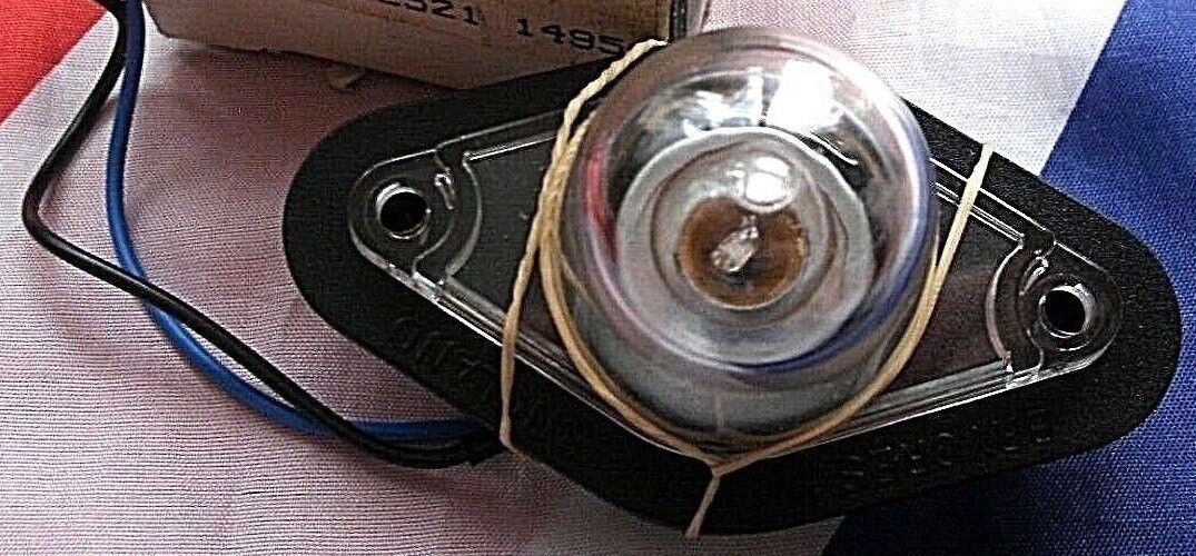 One New Top Quality Under Bonnet Or Boot Lamp Assemble Complete as photos.