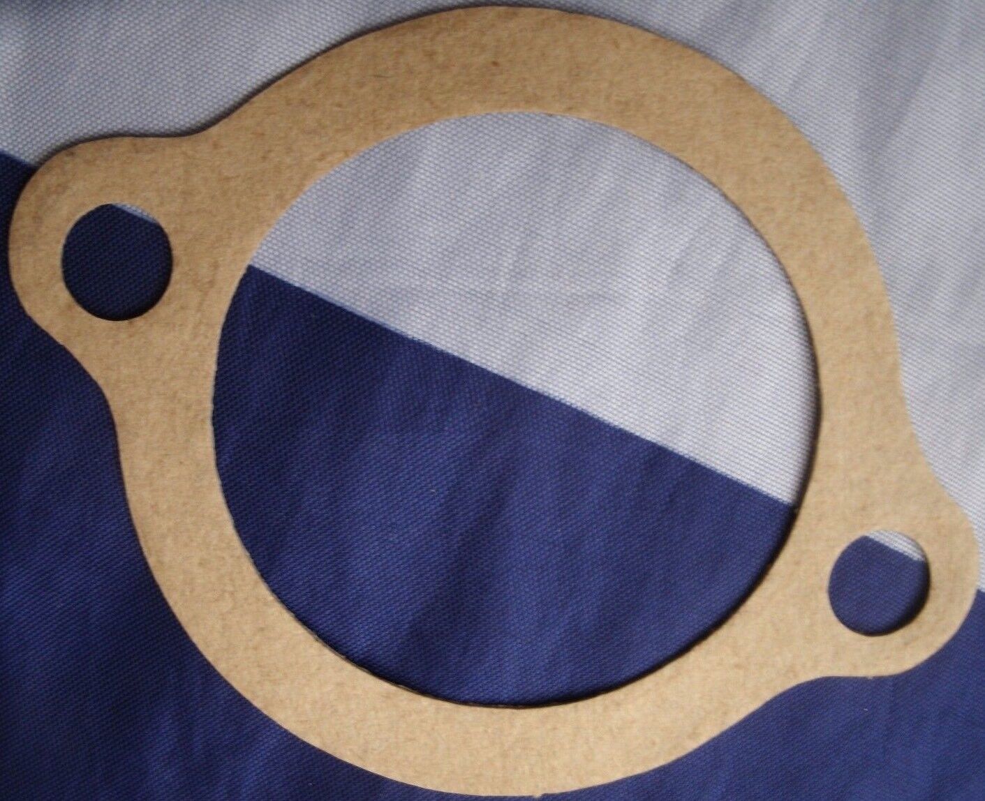 RANGE ROVER CLASSIC V8 3.5 EARLY ONLY THERMOSTAT HOUSING GASKET