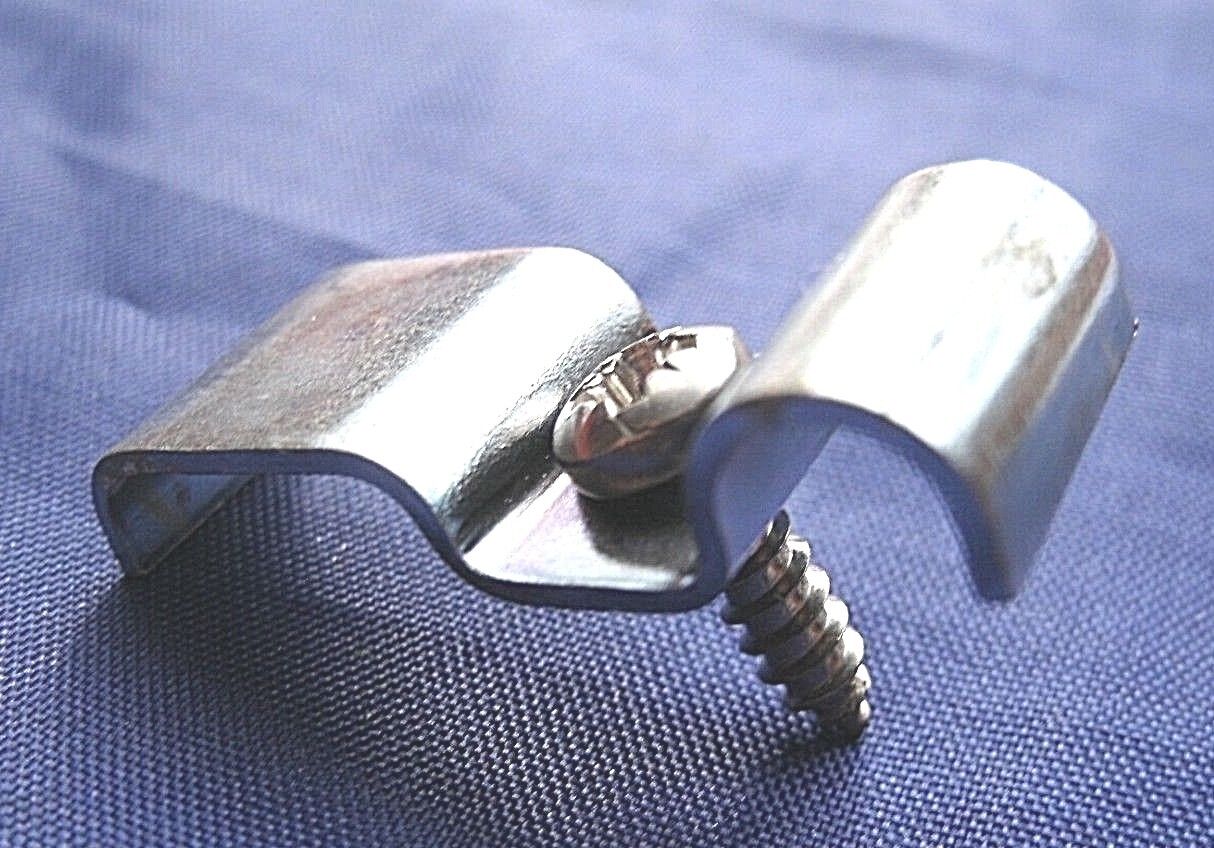 NEW Triumph TR6 5 4 3 2 Bulkhead & Chassis Brake Clutch Pipe Clip Clamp & Fixing