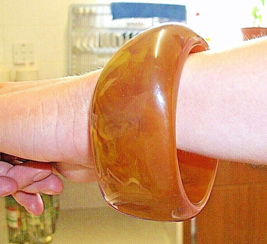 One Beautiful Vintage Bakelite Bangle In A Lovely Tortoiseshell Colour Very Nice